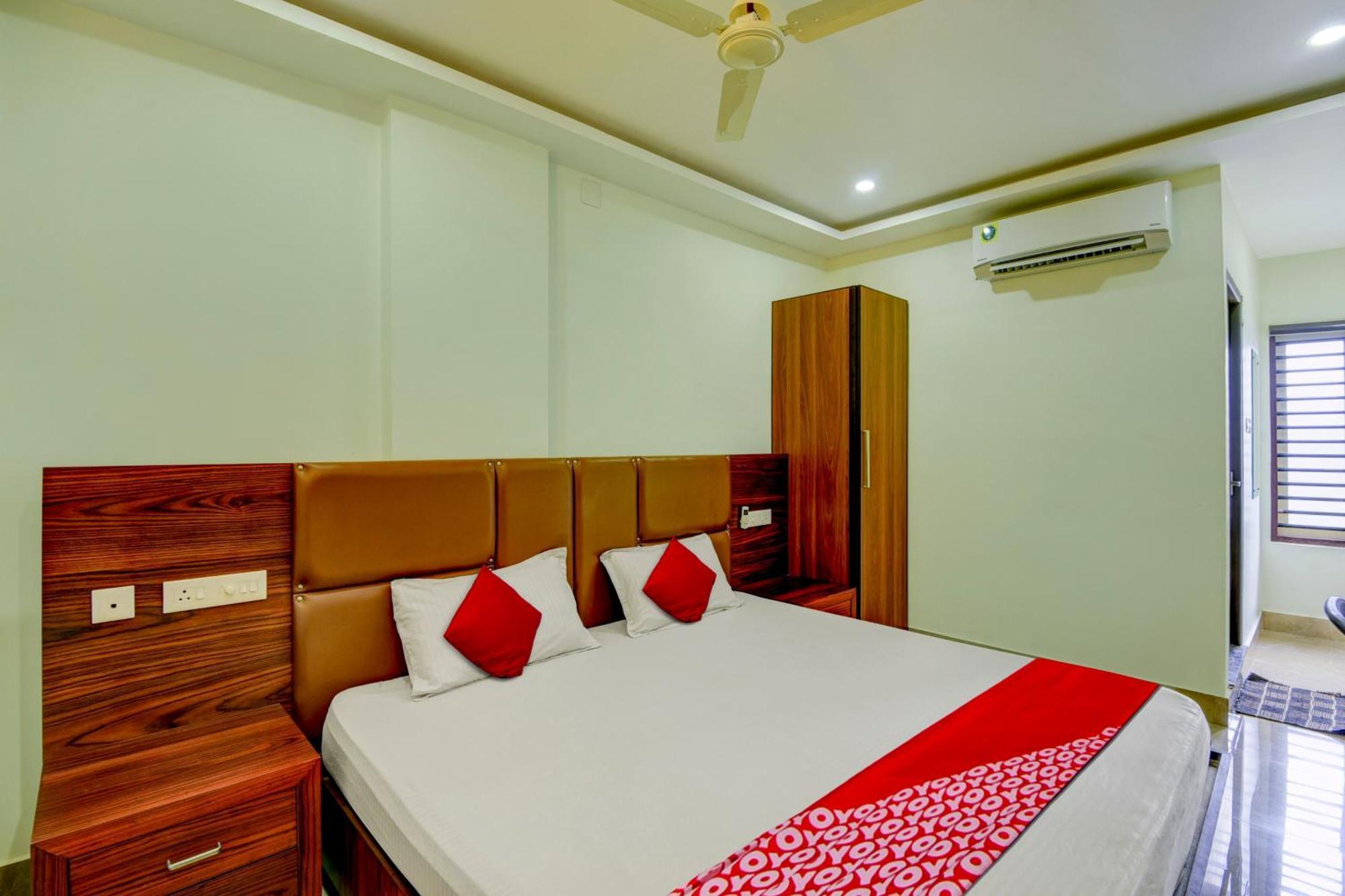 Hotel O Royal Tower Lodge Etakkare المظهر الخارجي الصورة