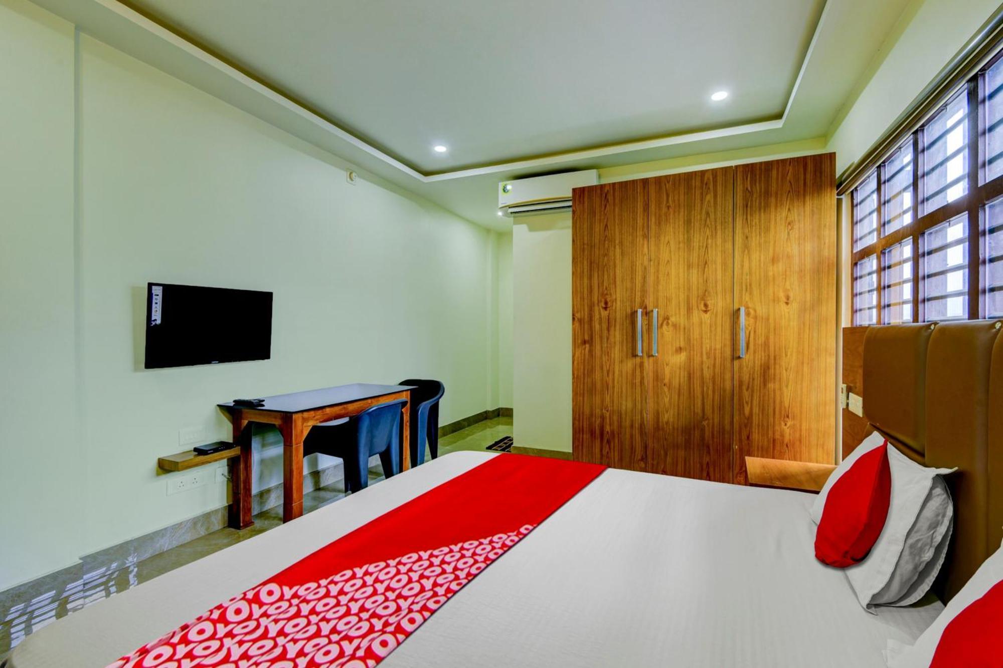 Hotel O Royal Tower Lodge Etakkare المظهر الخارجي الصورة